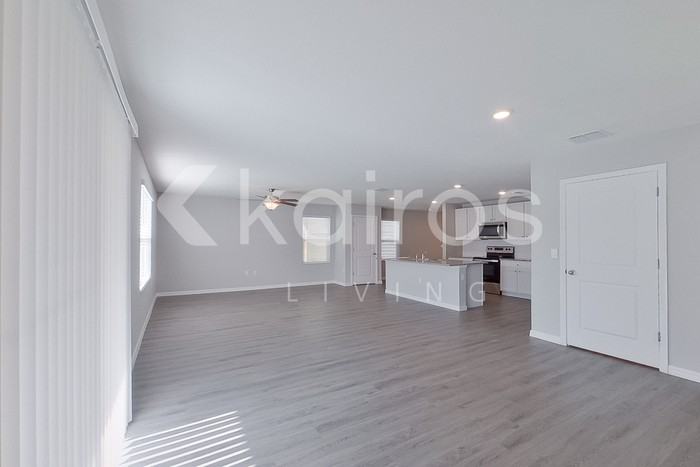 8696 Sw 44th Ct - Photo 4 of 27