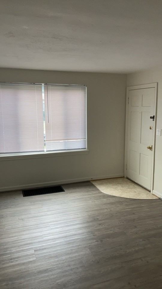 384 Morris Dr - Photo 5 of 26