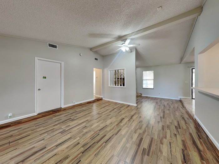 6235 Cranberry Ln E - Photo 7 of 22