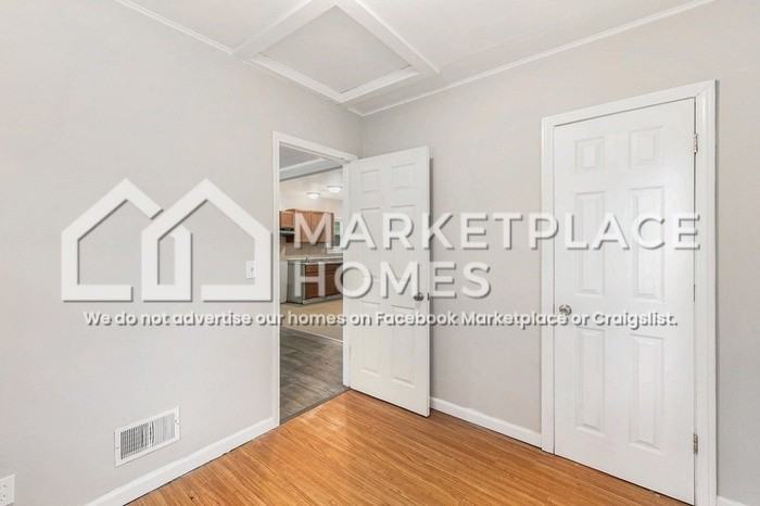 14003 Hendricks Ave - Photo 6 of 15