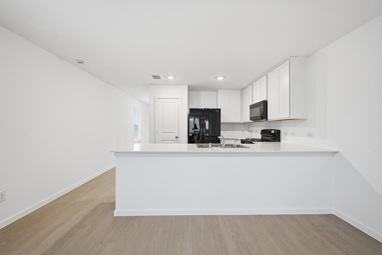 1037 Rain Tree Rd #1 - Photo 5 of 21