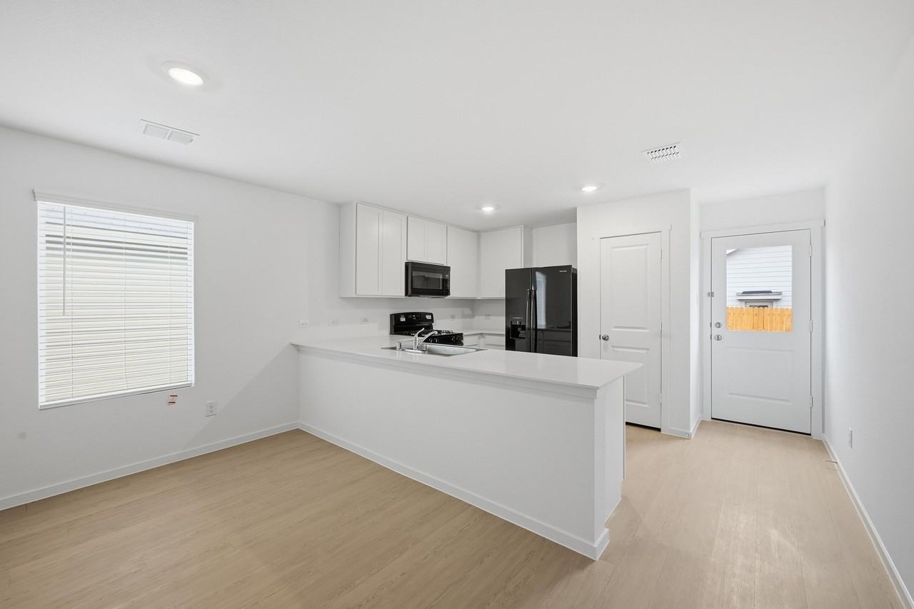 1034 Rain Tree Rd #1 - Photo 4 of 21