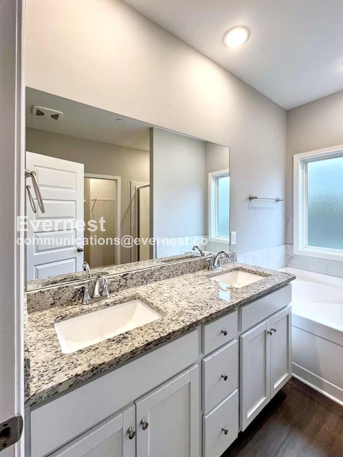 1108 Prospect Ct - Photo 7 of 28