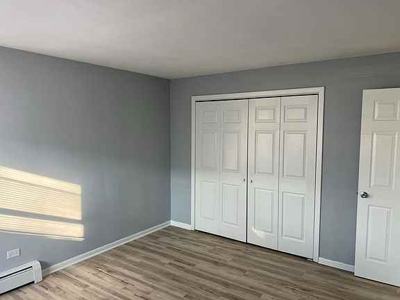 1034 E Division St #A - Photo 3 of 7