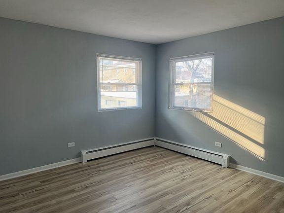 1034 E Division St #A - Photo 5 of 7