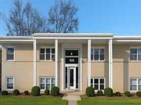 1028 E Division St #C - Photo 1 of 1