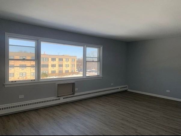 392 Executive Dr #201 - Photo 5 of 11