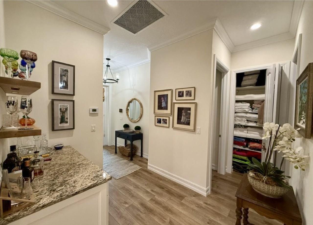 2025 Bridgepointe Cir #118 - Photo 4 of 26