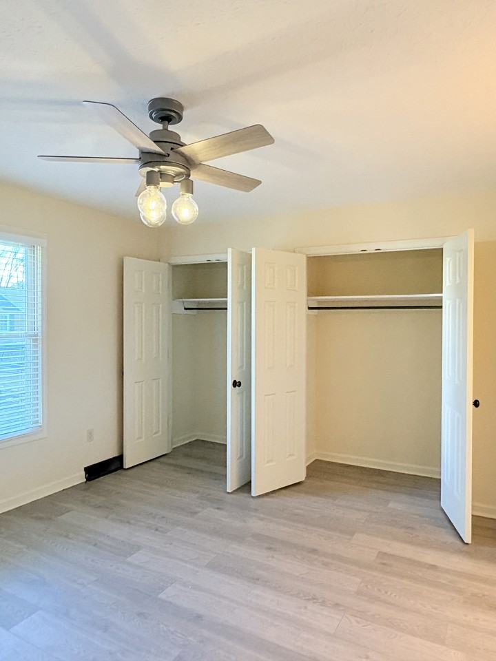 126 Woodmont Ave #B - Photo 6 of 11