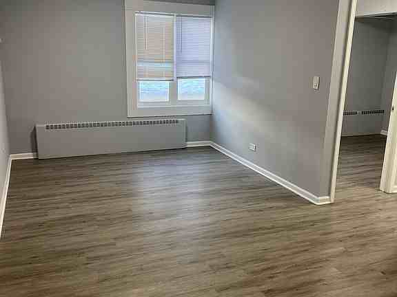 392 Executive Dr #104 - Photo 4 of 5