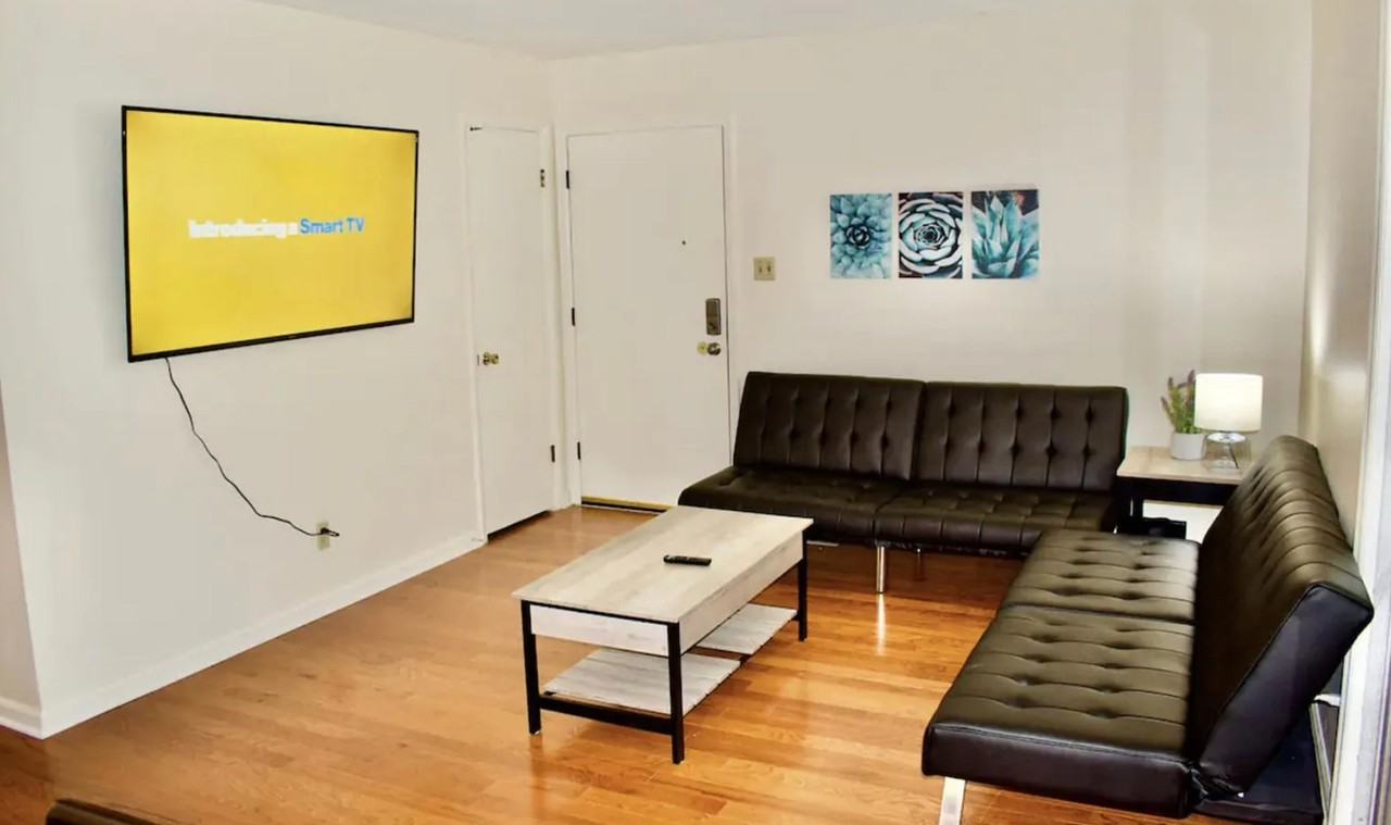 324 Carlton Dr #NA - Photo 2 of 9