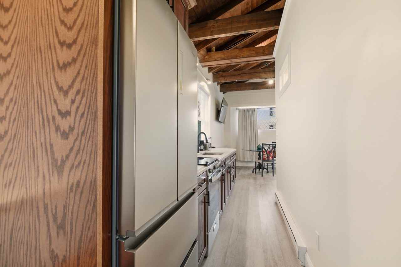 98 Kay St #4 - Photo 3 of 20