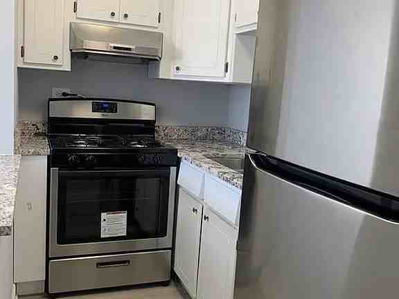 390 Executive Dr #107 - Photo 4 of 6