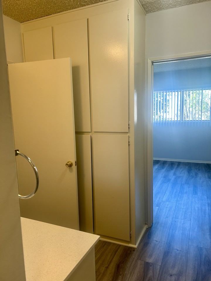 11840 Chandler Blvd #214 - Photo 5 of 16