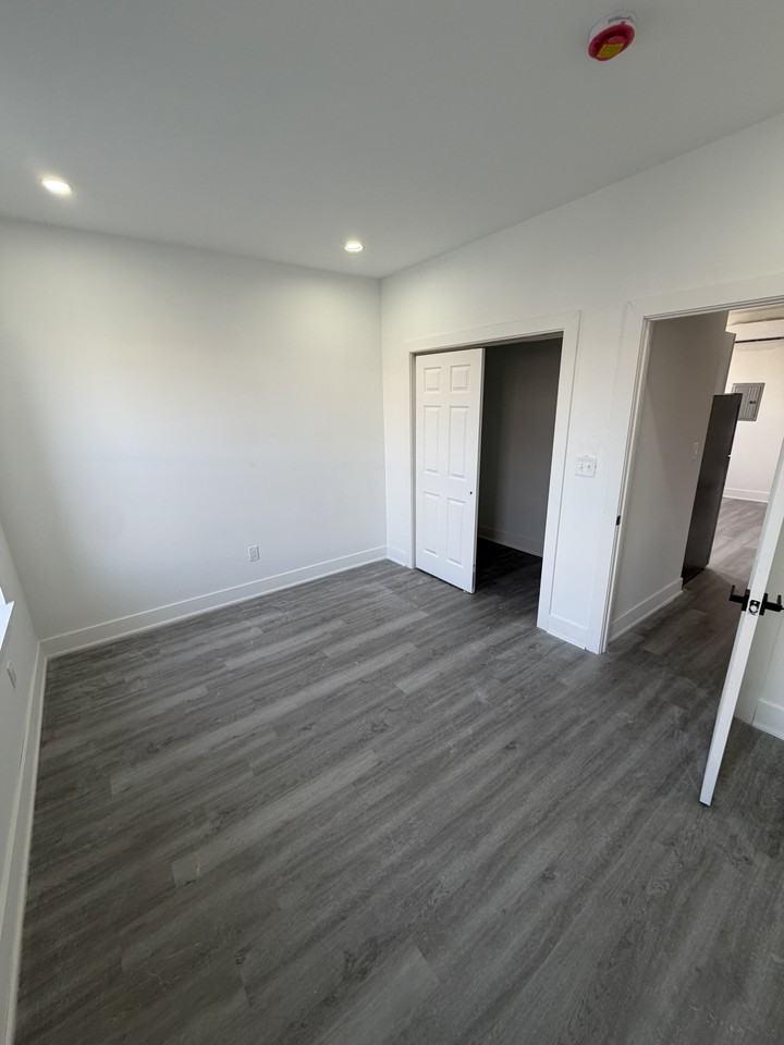 1208 N Wilton St #2 - Photo 2 of 8