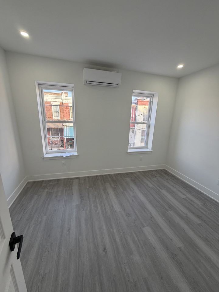 1208 N Wilton St #2 - Photo 6 of 8