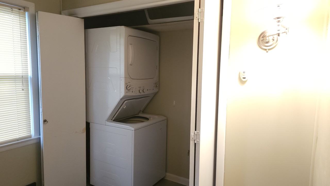 209 Maple Ct #NA - Photo 2 of 17