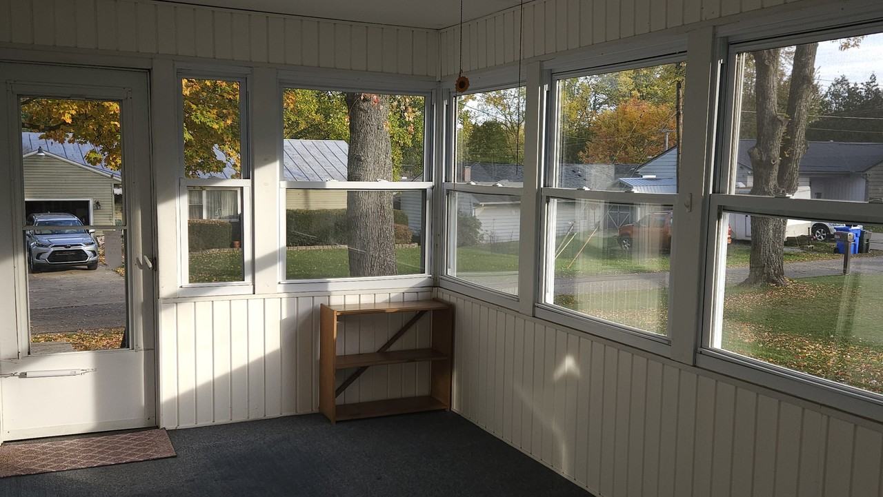 209 Maple Ct #NA - Photo 3 of 17