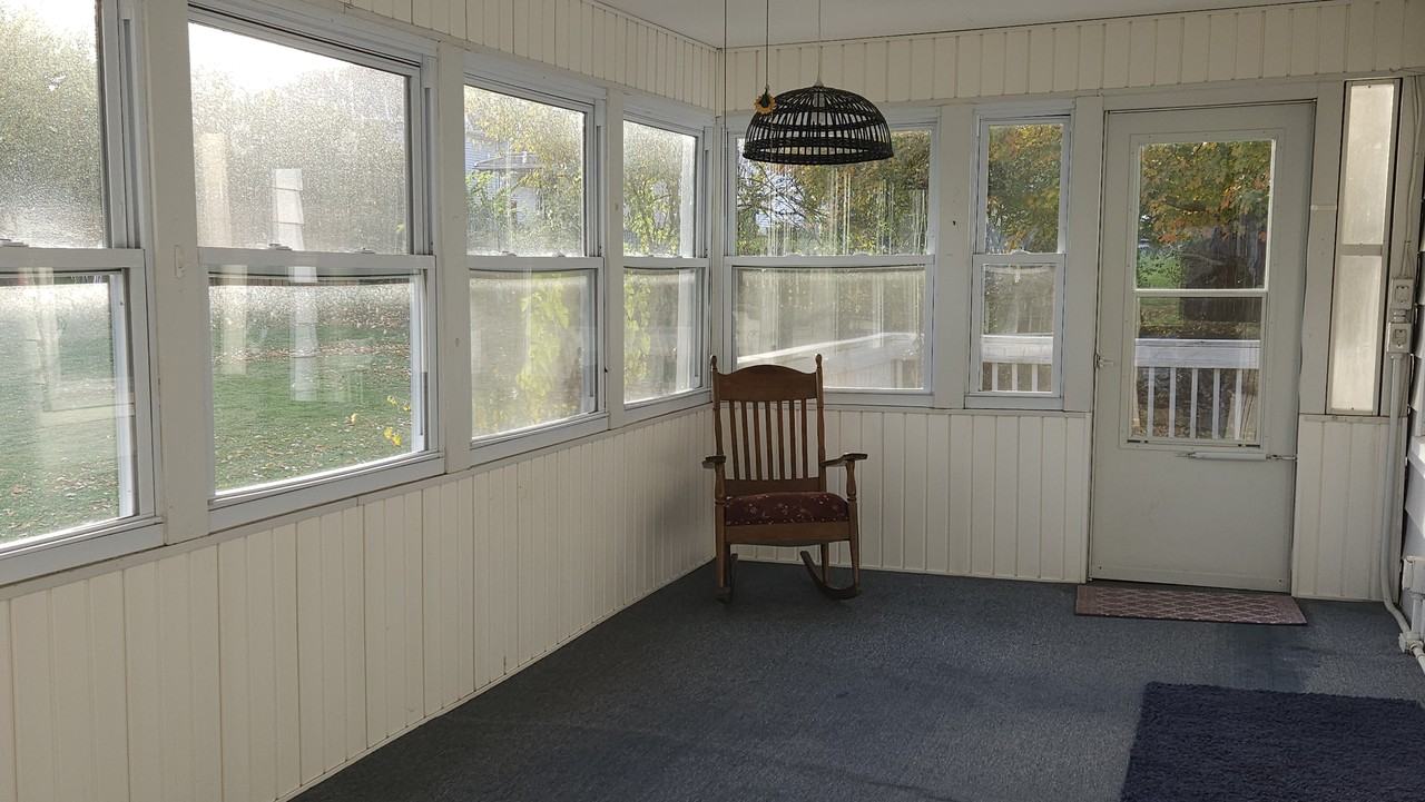 209 Maple Ct #NA - Photo 4 of 17