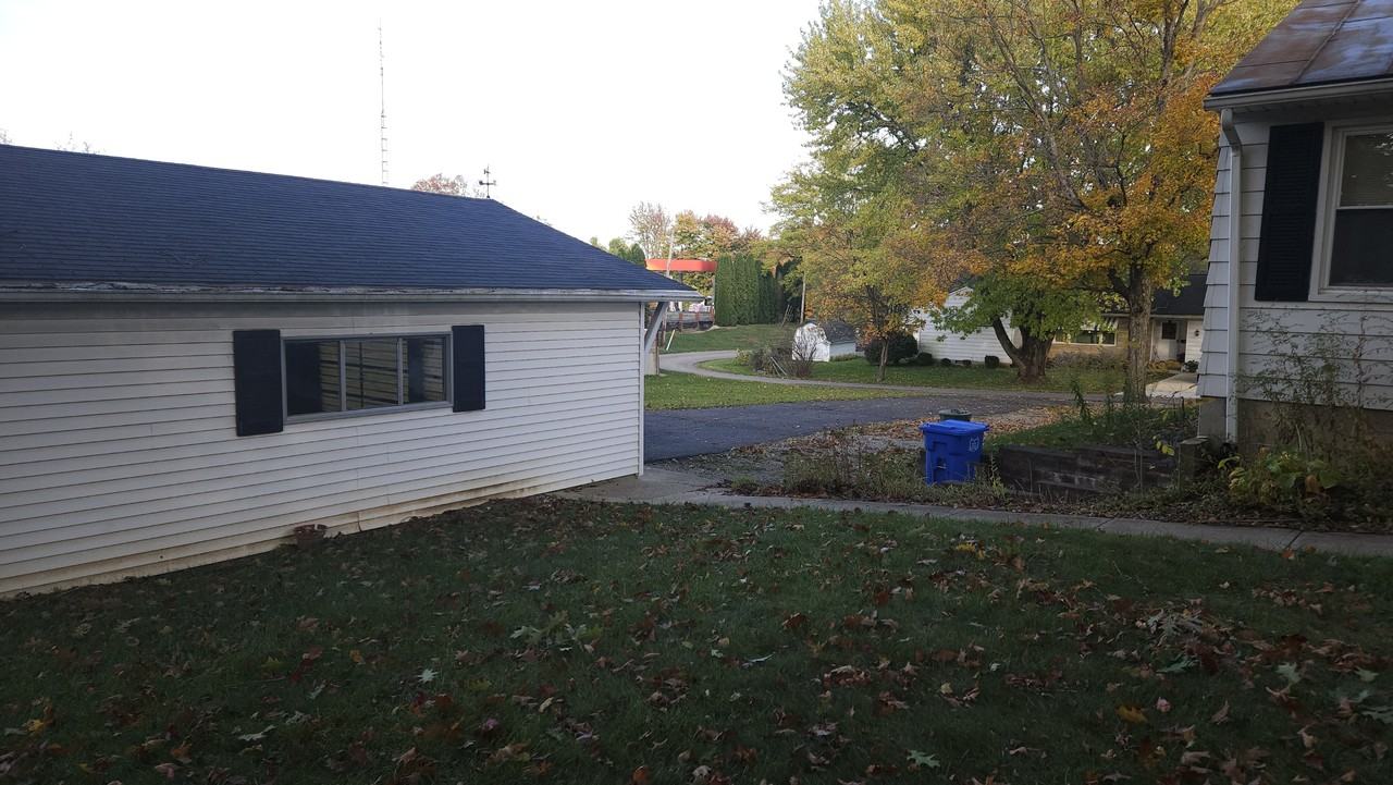 209 Maple Ct #NA - Photo 7 of 17