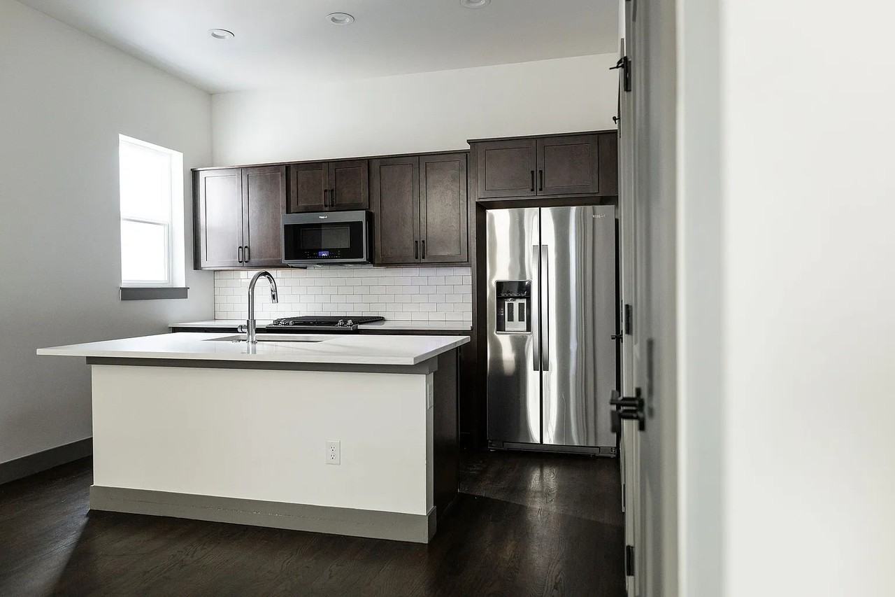 3505 S Marion St #D - Photo 4 of 20