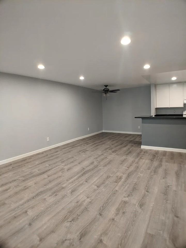 1605 Hotel Cir S #207 - Photo 5 of 18