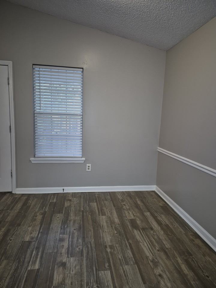 2092 S Sherwood Dr #L100 - Photo 6 of 18