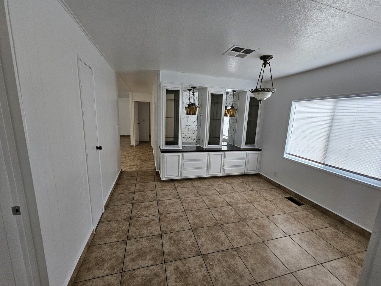 2401 W Olive Ave #NA - Photo 5 of 6