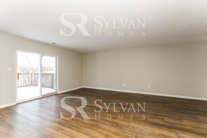 6756 Wimbledon Dr - Photo 4 of 15