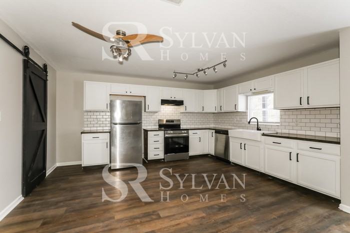 6756 Wimbledon Dr - Photo 5 of 15