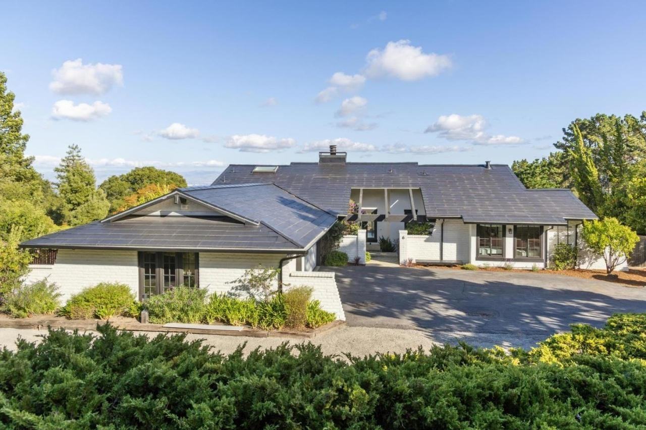 6 Friars Ln - Photo 3 of 11