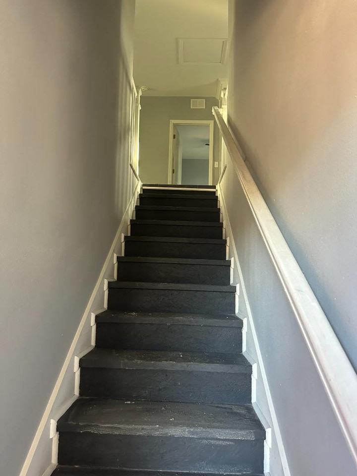 105 N Davis Street - Photo 3 of 10