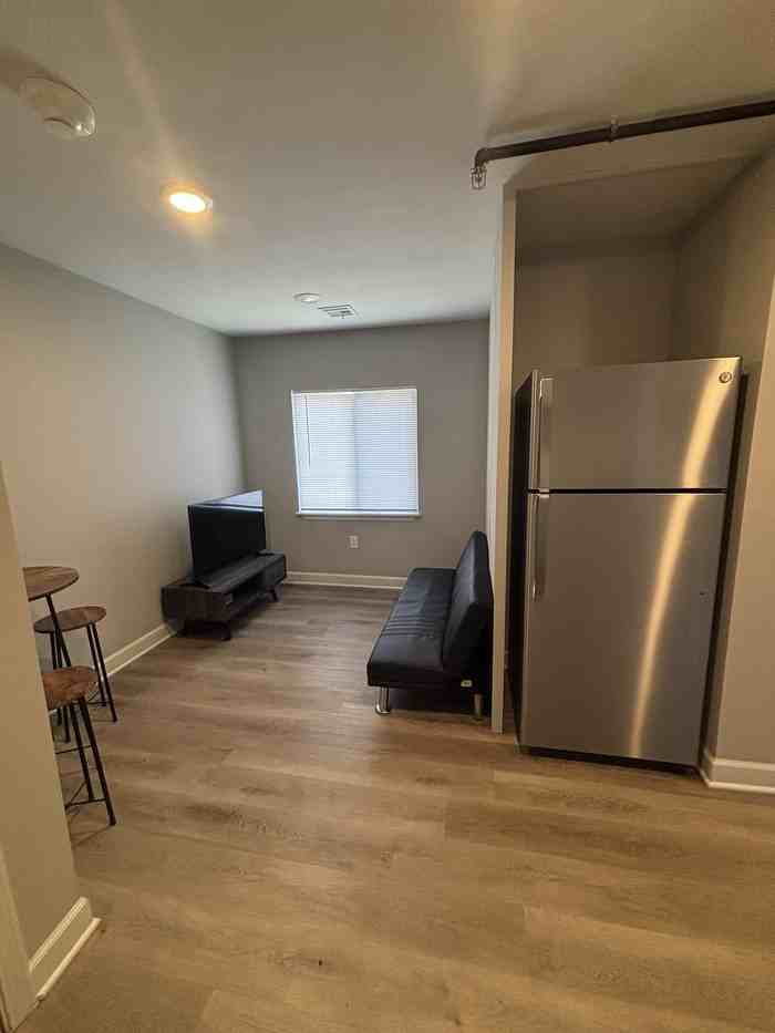 1902 S Broadway St #B303 - Photo 2 of 2