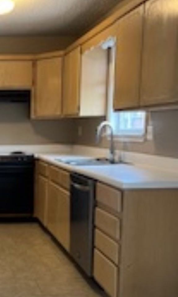 1718 Murray Creek Dr #NA - Photo 7 of 22