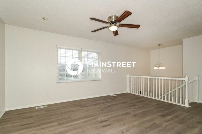 1739 Hilltop Ln - Photo 5 of 19