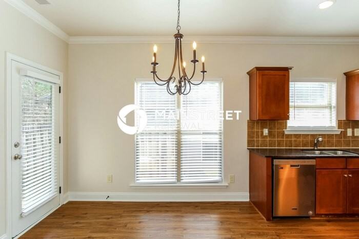 133 Sharpe St - Photo 6 of 18