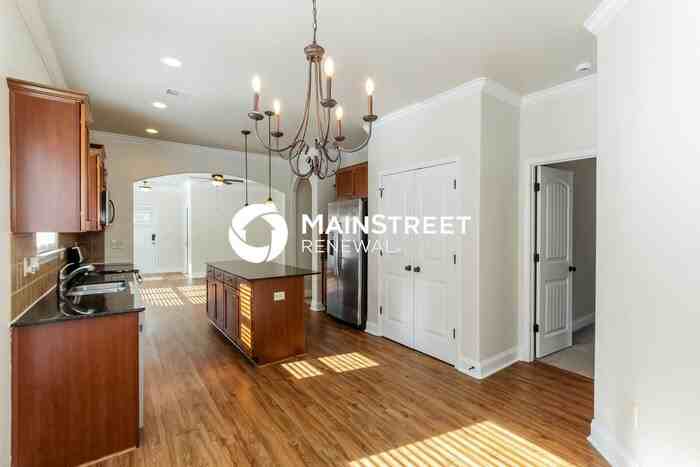 133 Sharpe St - Photo 7 of 18