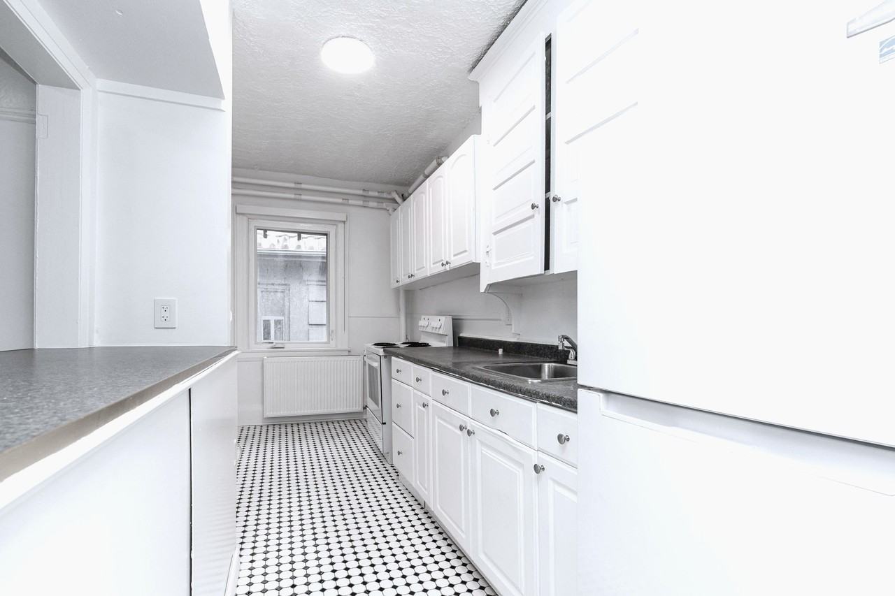 100 Vaughan Road #25 - Photo 3 of 13