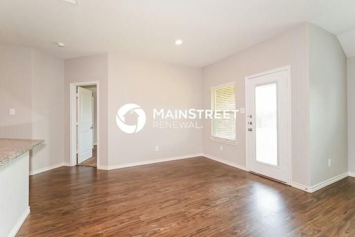 571 Kara Dr - Photo 2 of 16