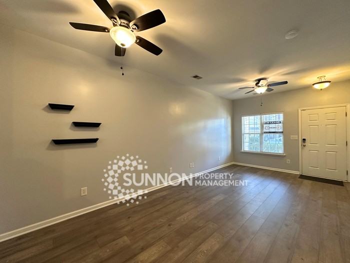 11051 Dixie Hills Dr - Photo 3 of 25