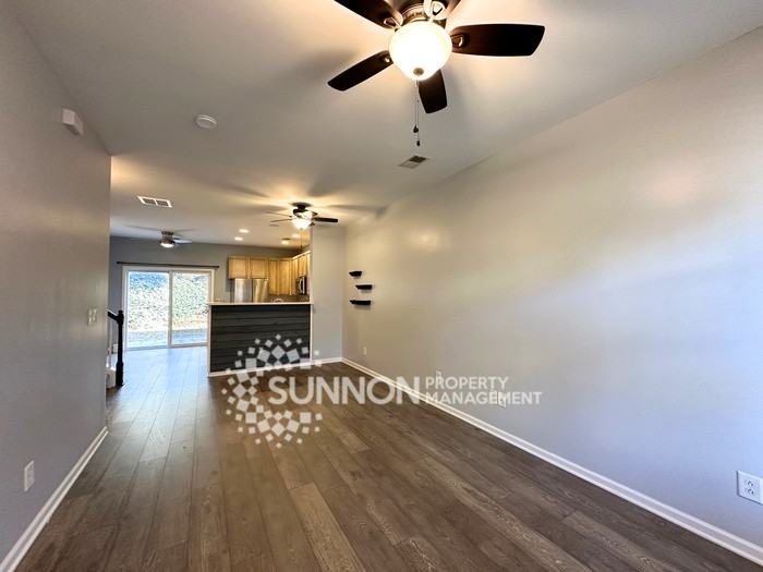 11051 Dixie Hills Dr - Photo 2 of 25