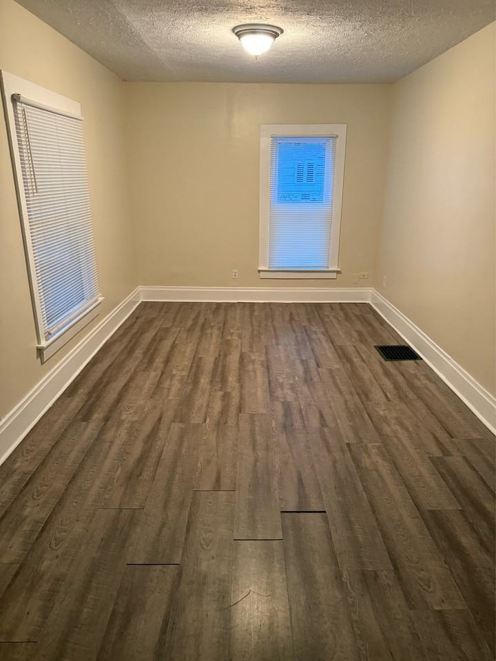 2222 12th St Sw #1 - Photo 2 of 12