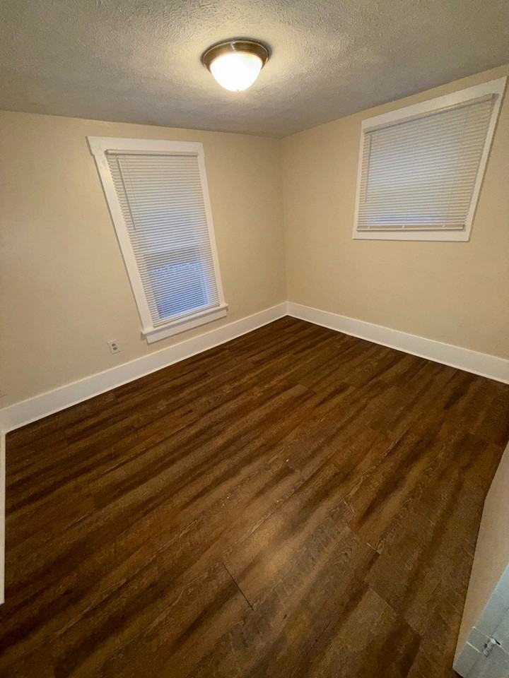 2222 12th St Sw #1 - Photo 5 of 12