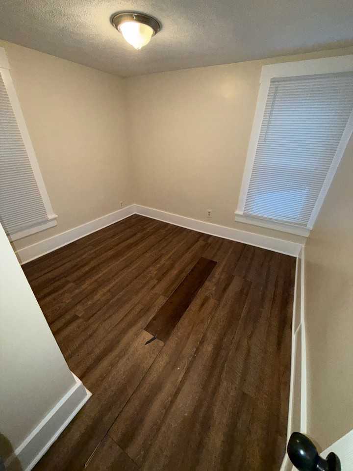 2222 12th St Sw #1 - Photo 7 of 12