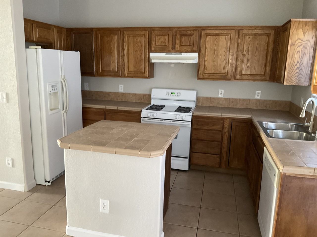 5851 W Santoli Ave #1 - Photo 4 of 10