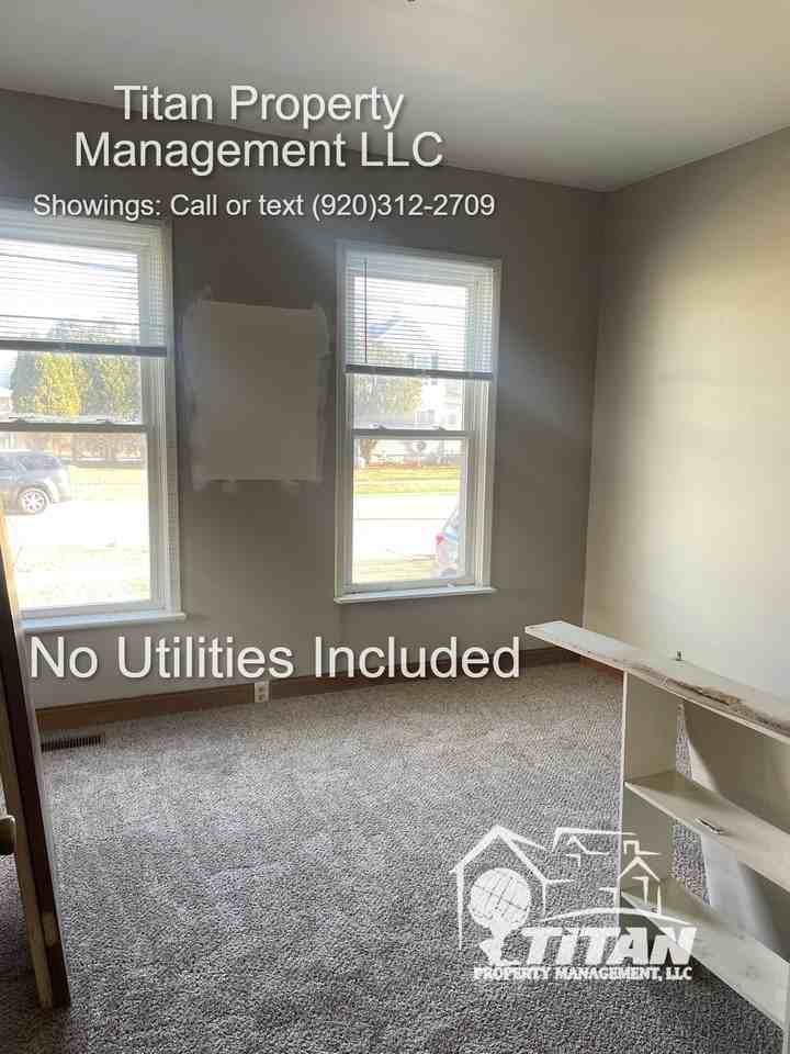 1517 W Bent Ave #1 - Photo 4 of 6