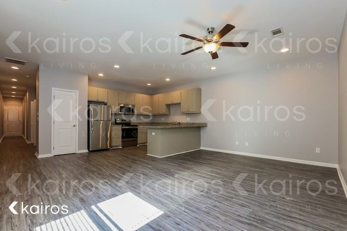 1918 Perry St #A - Photo 2 of 18