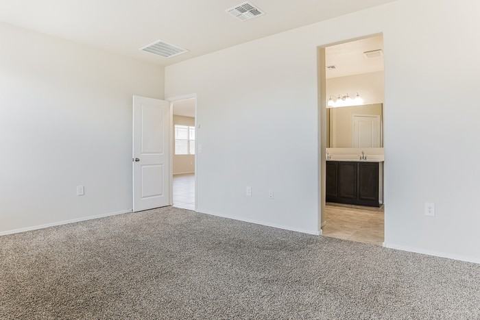 1867 W Broadway Ave - Photo 6 of 15