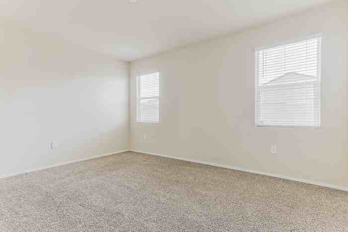 1867 W Broadway Ave - Photo 7 of 15