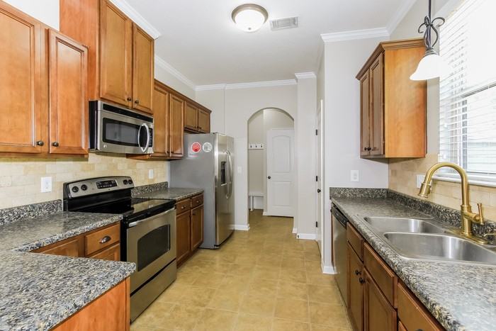 414 Sebastian Dr - Photo 7 of 13